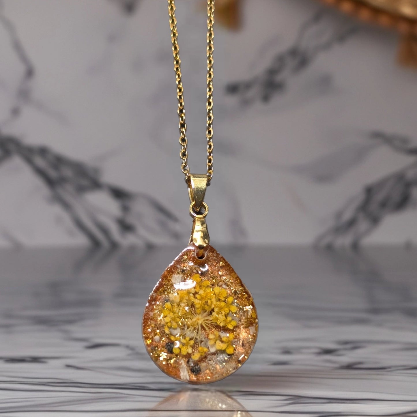 UV Harz Kettenanhänger mit Tierhaar, Asche, Zahn oder Blüten – Erinnerung